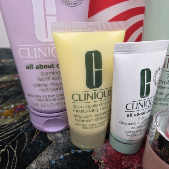 Clinique Skincare Collection - Lavender, Mint, and Peach - Picture 7 of 8